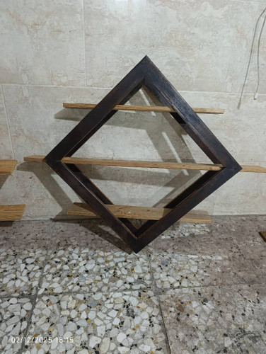 شلف چوبی مدل لوزی متوسط از جنس چوب طبیعی